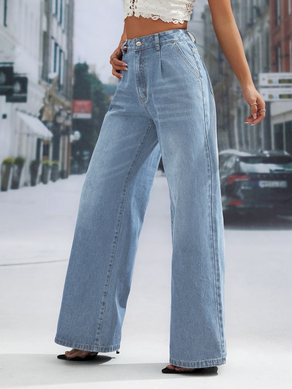 Wide Leg Jeans with Pockets